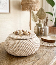 Shell Wicker Basket - White
