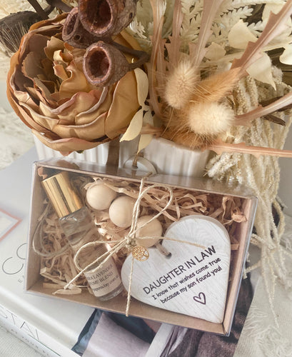 Gift Box - Daughter-In-Law + Perfume oil