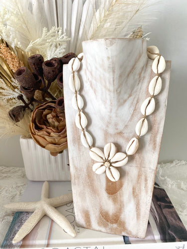 Necklace - Shell Flower